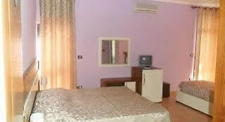 Hotel Dollari Kryemedhej